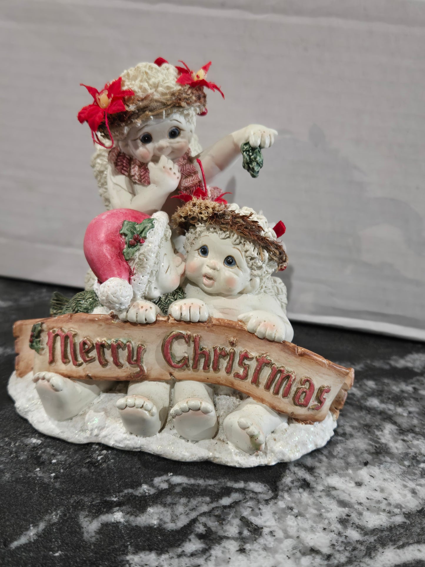 Dreamsicle Mistletoe Surprise Figurine