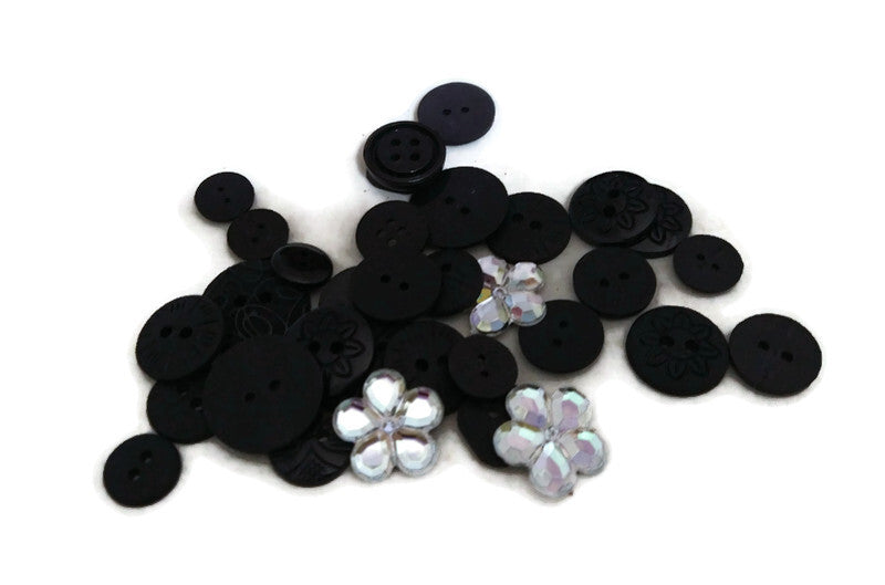 Color Me Black Buttons and Gems Assortment Set – Country Croppers