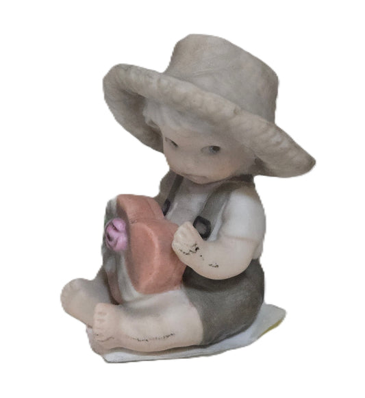 Pretty as a Picture = You've captured My Heart Figurine
