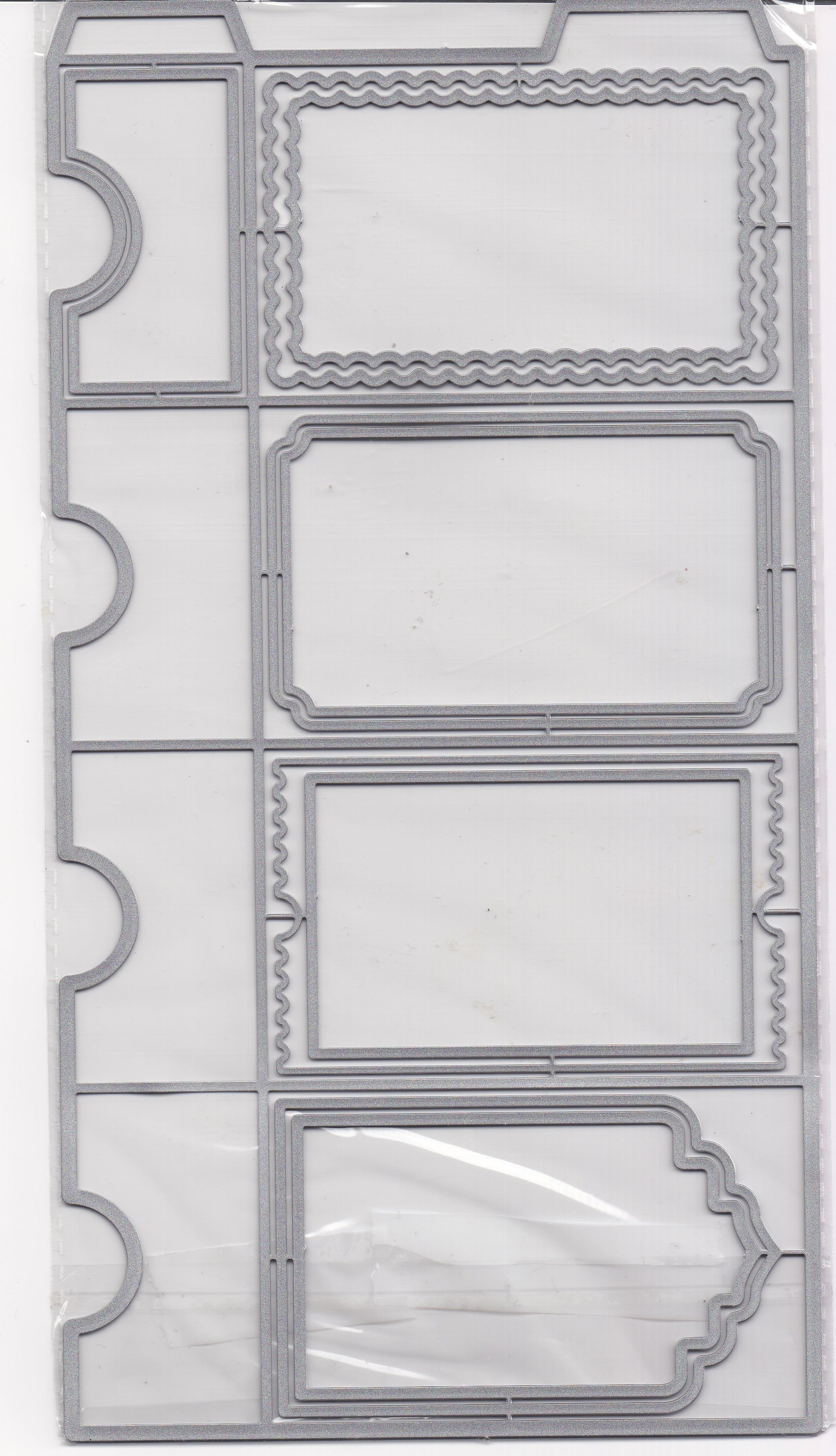 Tag Pocket Folding Card Dies Set