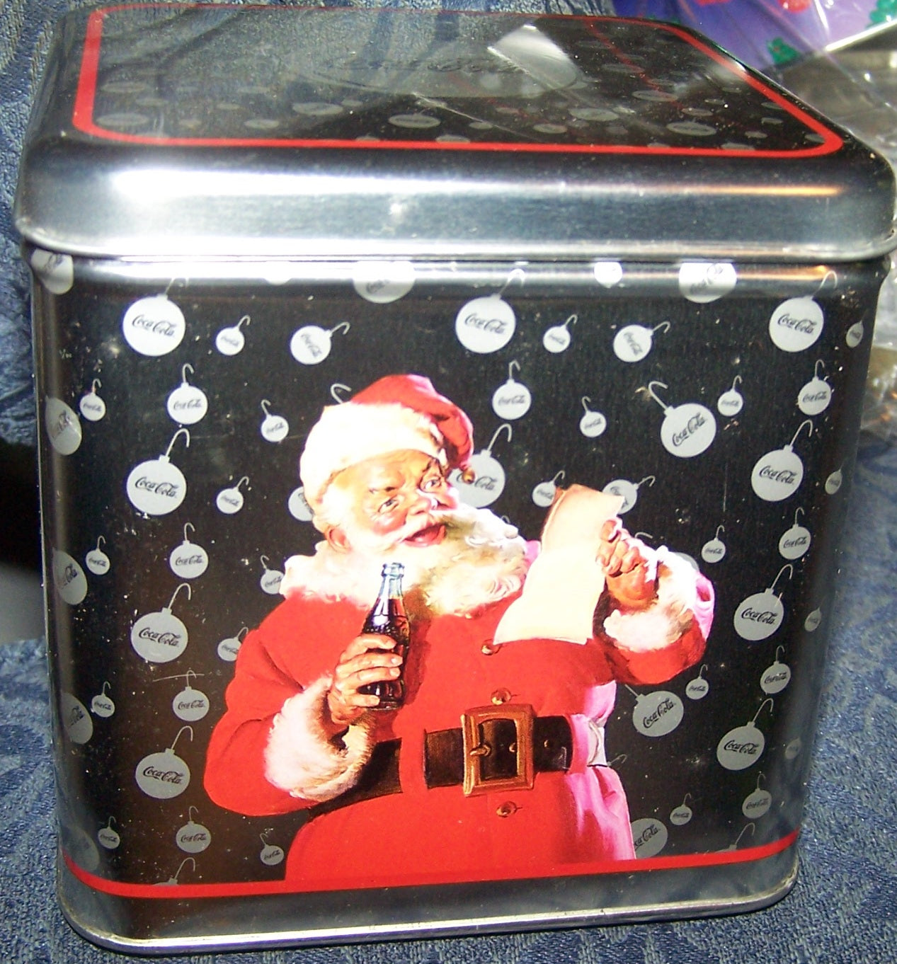 Tin box co Christmas Coca Cola Santa Tin Box