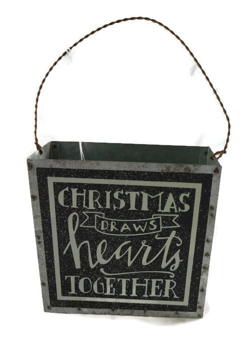Primitives Christmas Draws Hearts Together Tin Bucket