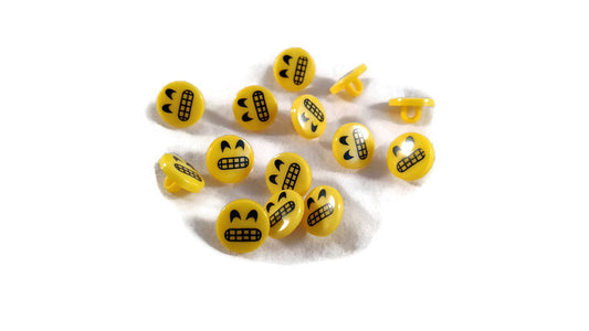 Grinning Emoticon Emoji Smiley Face Buttons Emoji